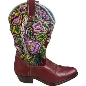 Tracker Embroidered Western Boots Size 7.5